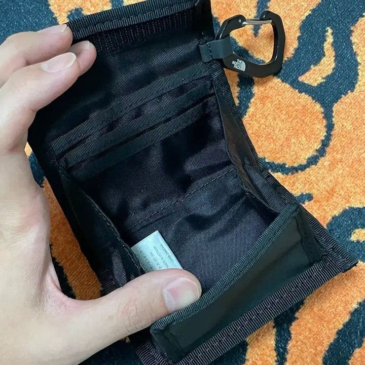 [BUNJANG] The North Face Wallet with Carabiner / 노스페이스 지갑 카라비너포함