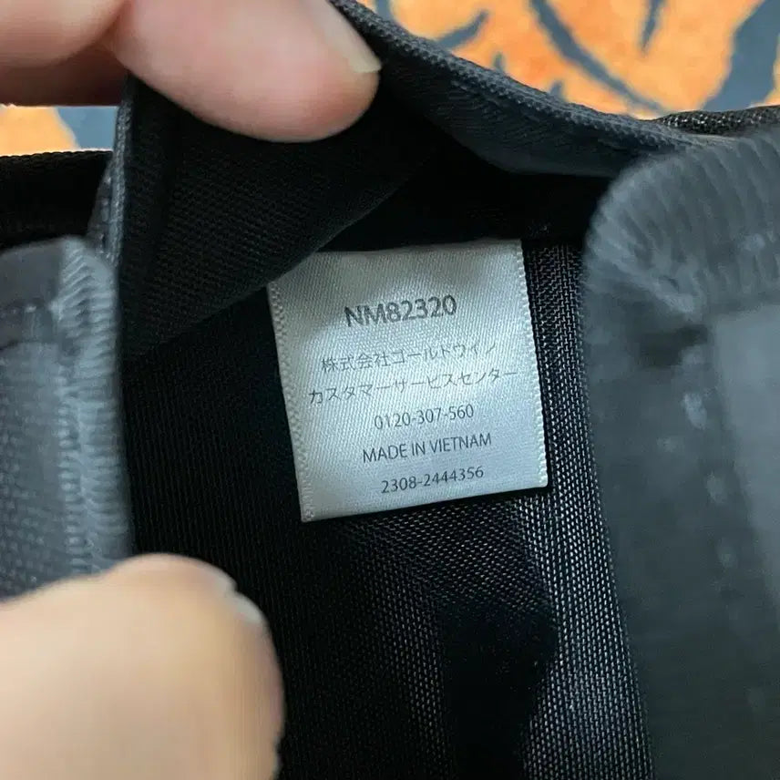 [BUNJANG] The North Face Wallet with Carabiner / 노스페이스 지갑 카라비너포함