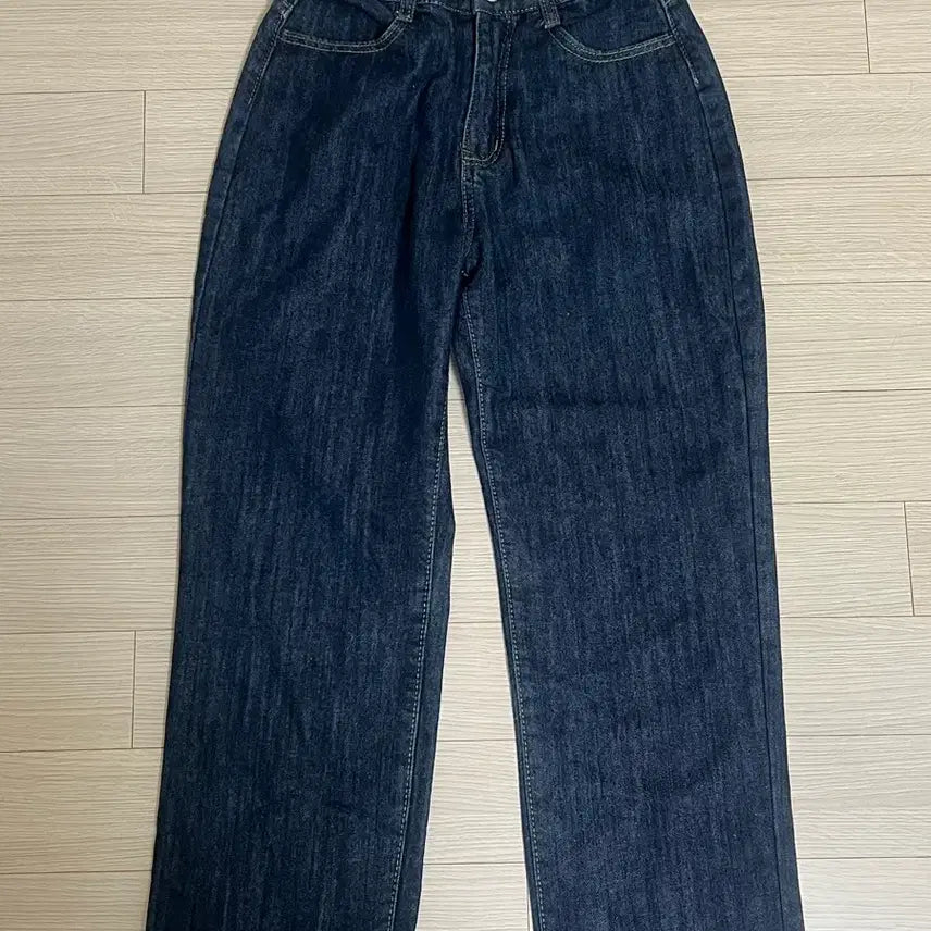 [BUNJANG] 66Girls Brushed Denim Straight Fit Jeans (Size M) / 육육걸즈 기모 데님 진청 m