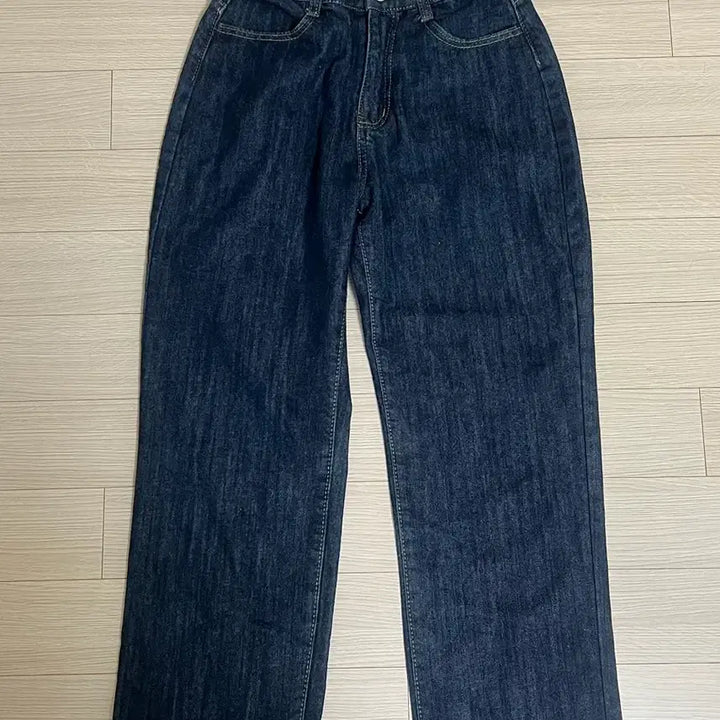 [BUNJANG] 66Girls Brushed Denim Straight Fit Jeans (Size M) / 육육걸즈 기모 데님 진청 m