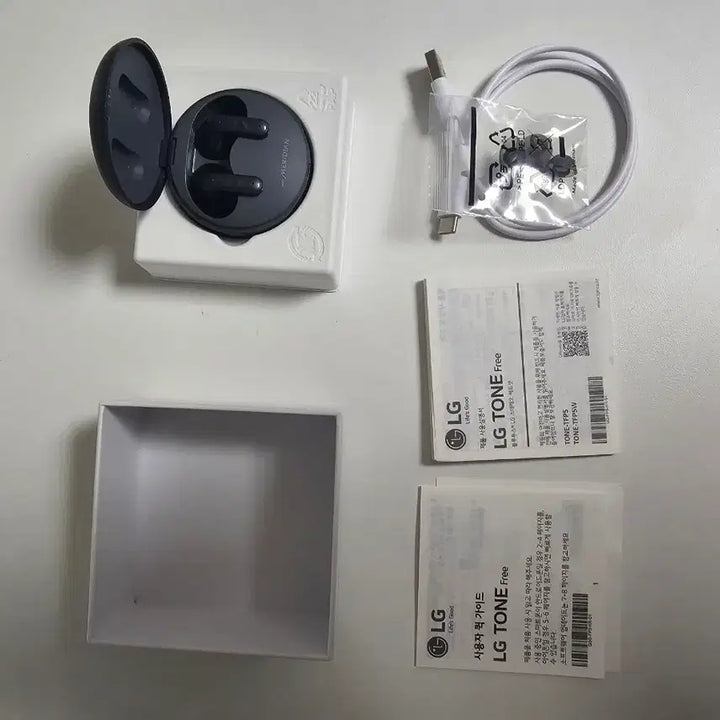 [BUNJANG] LG Tone Free TFP5 Noise Cancelling Earphones / LG 톤프리 이어폰