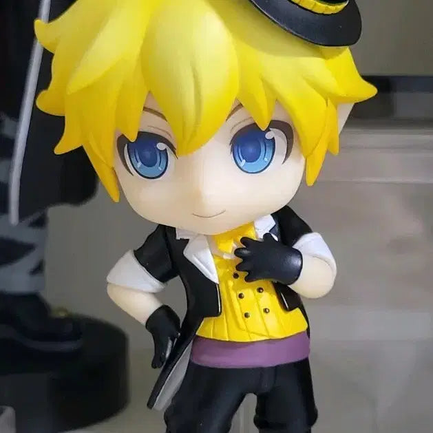 [BUNJANG] Kagamine Len Pre-painted Trickster Nendoroid Code / 카가미네 렌 프디바 트릭커 고전 넨도로이드 코데