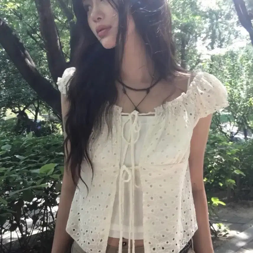 [BUNJANG] Eyelet Punching Ribbon Shirring Puff Blouse / 아이렛 펀칭 리본 셔링 퍼프 블라우스
