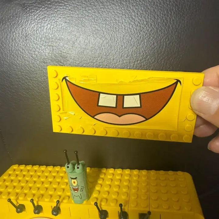 [BUNJANG] SpongeBob SquarePants 3826 (Used, Instructions Included, Box Not Included, Minor Brick Missing) / 스폰지밥 3826 (중고/인스O/박스X/뒷쪽 브릭 누락)