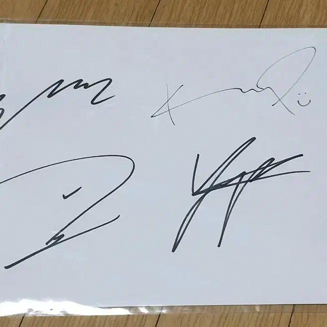 [BUNJANG] Day6 Signed Poster (8 Seconds Collaboration) / 오늘만 6.5 / 택포 / 데이식스 친필 싸인 포스터 (에잇세컨즈)