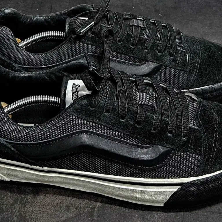 [BUNJANG] Vans MTE-1 Ballistic Black Suede &amp; Mesh Sneakers / 285mm)반스 mte-1 발리스틱 블랙 [신발끈 교체]