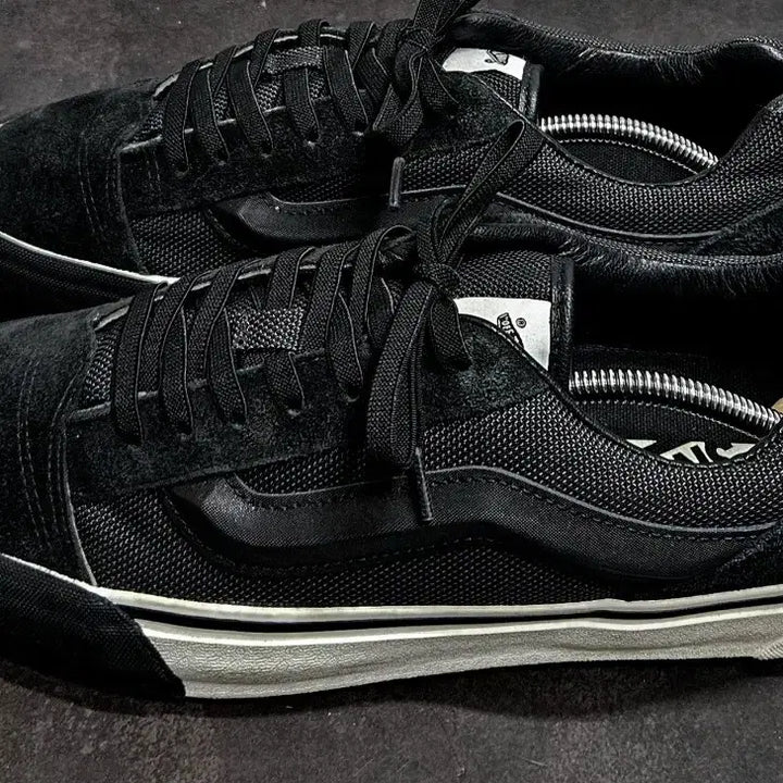 [BUNJANG] Vans MTE-1 Ballistic Black Suede &amp; Mesh Sneakers / 285mm)반스 mte-1 발리스틱 블랙 [신발끈 교체]