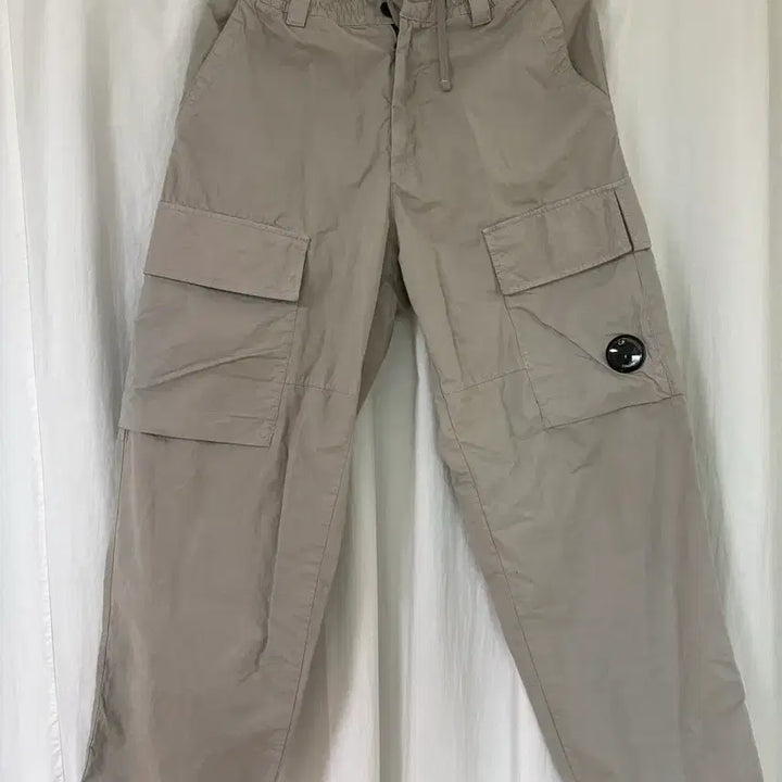 [BUNJANG] C.P. Company Microreps Boxy Cargo Pants London Fog Grey / C.P. 컴퍼니 마이크로랩스 박시 카고 팬츠 런던 포그 그레이 - 25F