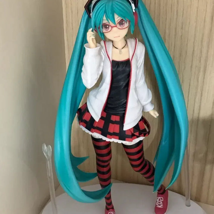 [BUNJANG] Project Diva Hatsune Miku Figure / 오늘만 이 가격 안팔리면 개인소장 상자X 내추럴 프로젝트디바 하츠네미쿠