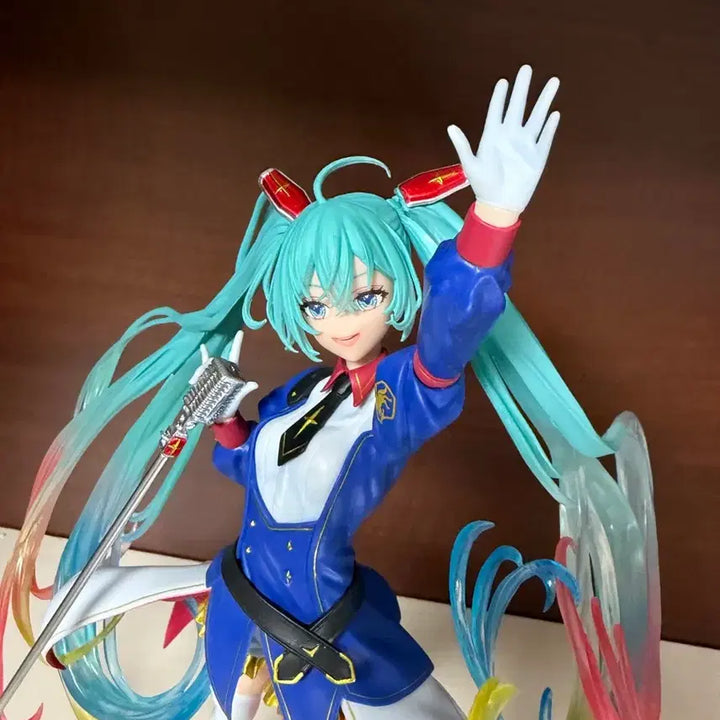 [BUNJANG] Gundam 45th Anniversary x Hatsune Miku Collaboration Limited Edition Figure / 건담 45주년 기념 하츠네 미쿠 콜라보레이션 피규어