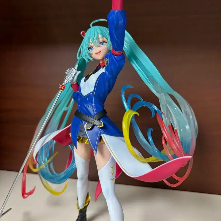 [BUNJANG] Gundam 45th Anniversary x Hatsune Miku Collaboration Limited Edition Figure / 건담 45주년 기념 하츠네 미쿠 콜라보레이션 피규어