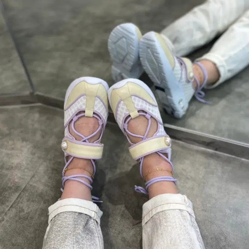 [BUNJANG] SUECOMMA BONNIE Balletcore Strap Sneakers / 슈콤마보니 발레코어 스트랩 스니커즈 운동화 235