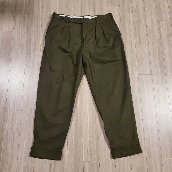 [BUNJANG] PT Torino Two-Tuck Gurkha Chino Pants Khaki Size 52 / pt토리노 투턱 치노 구르카 팬츠 슬랙스 카키 52 34~36
