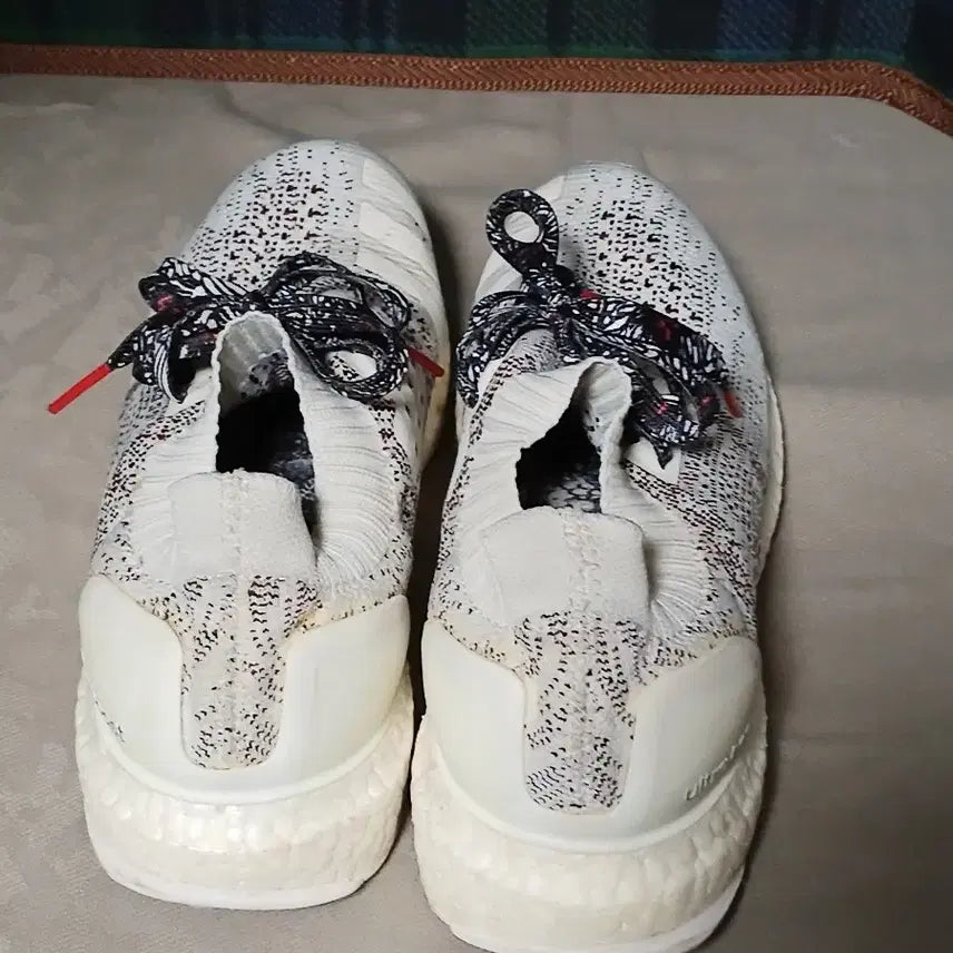 [BUNJANG] Adidas Ultraboost White Knit Sneakers / 아디다스 울트라부스트