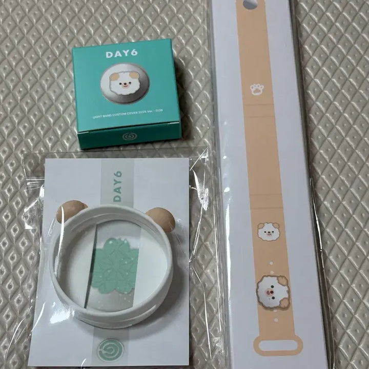 [BUNJANG] DAY6 Denimalz Petitmalz Dauone Custom Watch / 데이식스 마데워치 커스텀 데니멀즈 쁘띠멀즈 돈 도운 원가이하양도