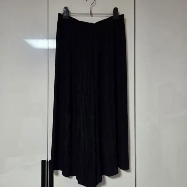 [BUNJANG] Pleats Me Black Pleats Wide Pants / 플리츠미 블랙 플리츠 와이드 팬츠
