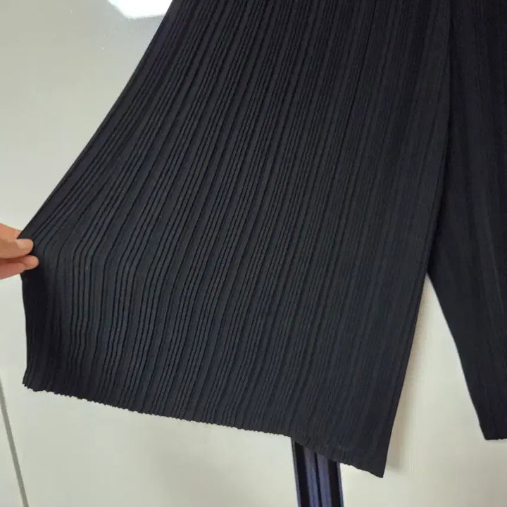[BUNJANG] Pleats Me Black Pleats Wide Pants / 플리츠미 블랙 플리츠 와이드 팬츠