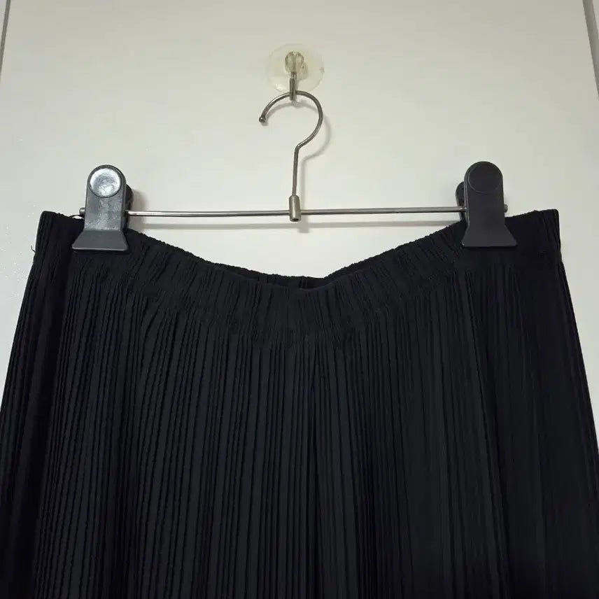 [BUNJANG] Pleats Me Black Pleats Wide Pants / 플리츠미 블랙 플리츠 와이드 팬츠
