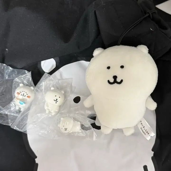 [BUNJANG] Chimdang Gom Nod Gom Mascot Keychain Eco Bag &amp; Gacha Cable / 침담곰 농담곰 마스코트 키링 에코백+농담곰 가챠 케이블