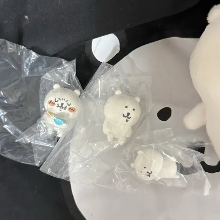 [BUNJANG] Chimdang Gom Nod Gom Mascot Keychain Eco Bag &amp; Gacha Cable / 침담곰 농담곰 마스코트 키링 에코백+농담곰 가챠 케이블