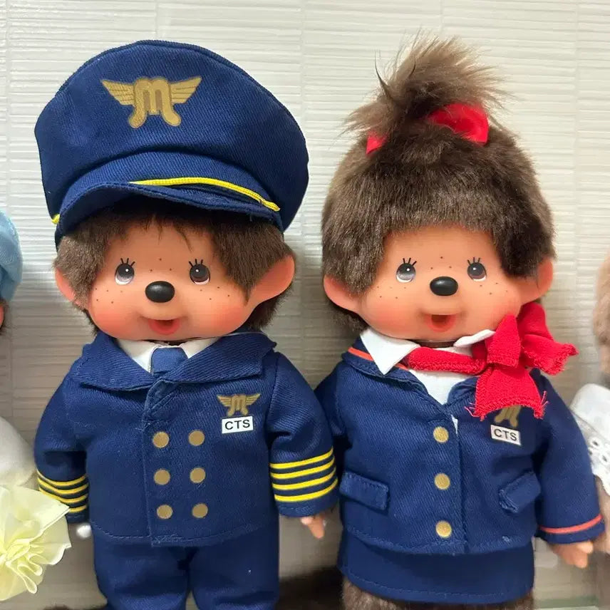 [BUNJANG] Sapporo Airport Crew Monchhichi Set / 삿포로 공항 승무원 몬치치 세트