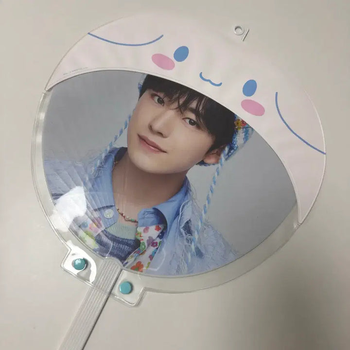 [BUNJANG] NCT WISH Yushi Uchiwa + Sanrio Cinnamoroll Uchiwa Cover Bundle Set / 엔시티위시 유우시 우치와 + 산리오 시나모롤 우치와 커버 일괄