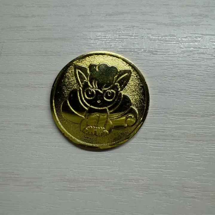 [BUNJANG] Pokemon Card Vulpix Crystal Sun &amp; Moon Promo Coin / 포켓몬카드 식스테일 크리스탈 썬&amp;문 프로모 코인