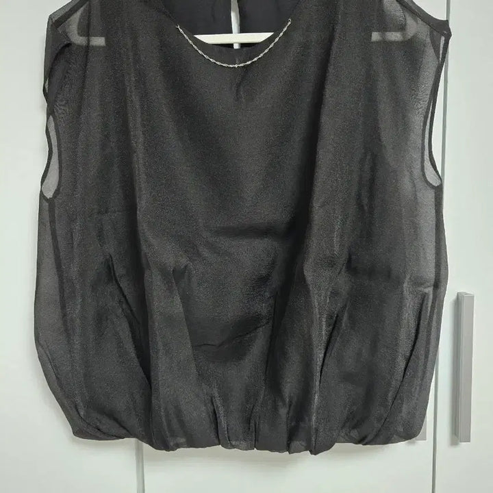 [BUNJANG] See-Through Black Sleeveless Blouse - Size M (New) / 시스루 블랙 민소매 블라우스 M 새상품