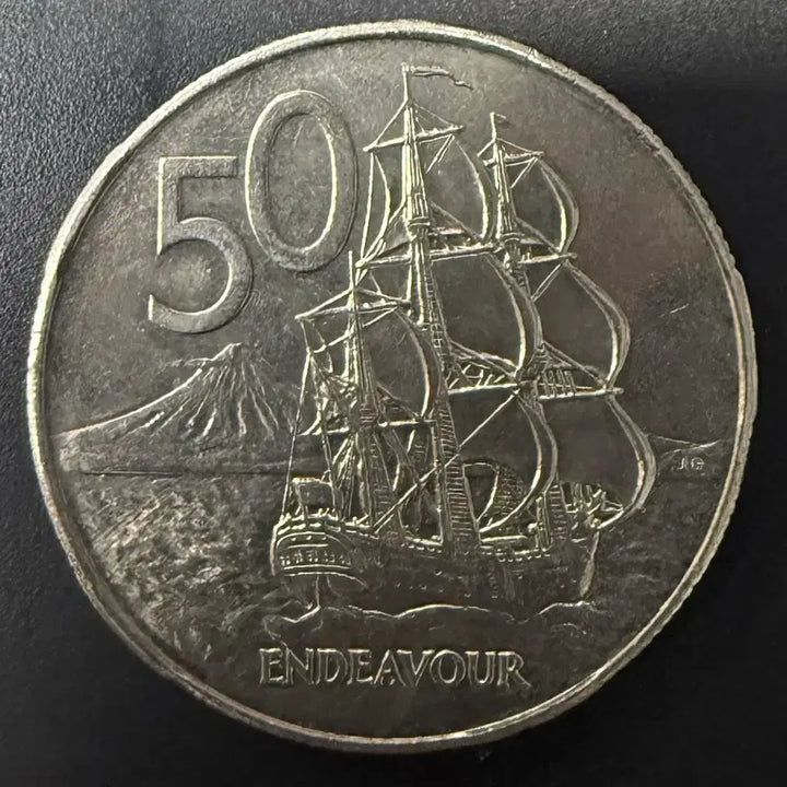 [BUNJANG] 1984 New Zealand 50 Cent Coin / 1984년 뉴질랜드 50센트 동전 w1527