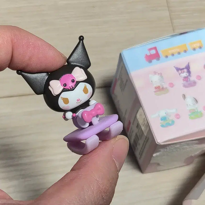 [BUNJANG] Sanrio Swing Series Kuromi Figure / 산리오 스윙 시리즈 피규어 쿠로미