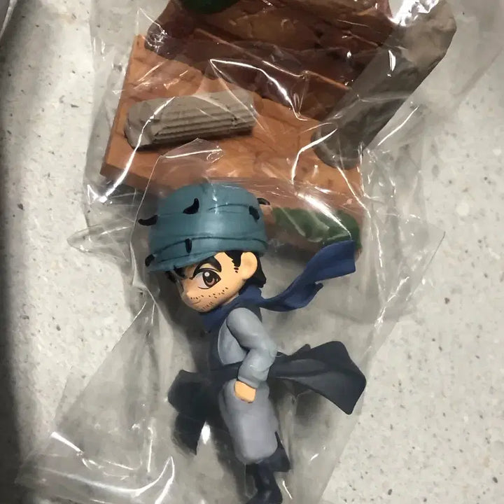 [BUNJANG] Hunter x Hunter Leorio Paladinoth JIN Limited Edition / 헌터헌터 데스크탑 레오리오 진프릭스
