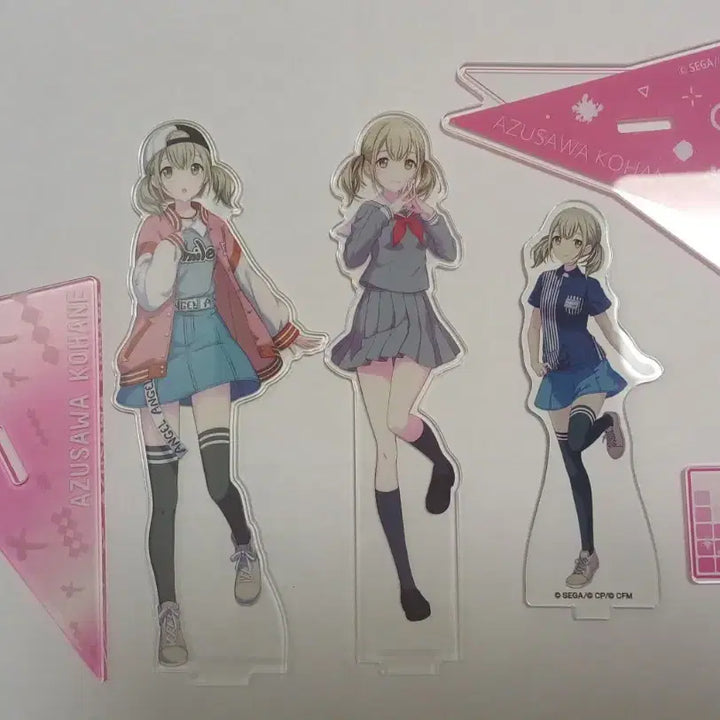 [BUNJANG] Azusawa Kohane 3-Piece Acrylic Stand Bundle / 아즈사와 코하네 아크릴 스탠드 3종 일괄