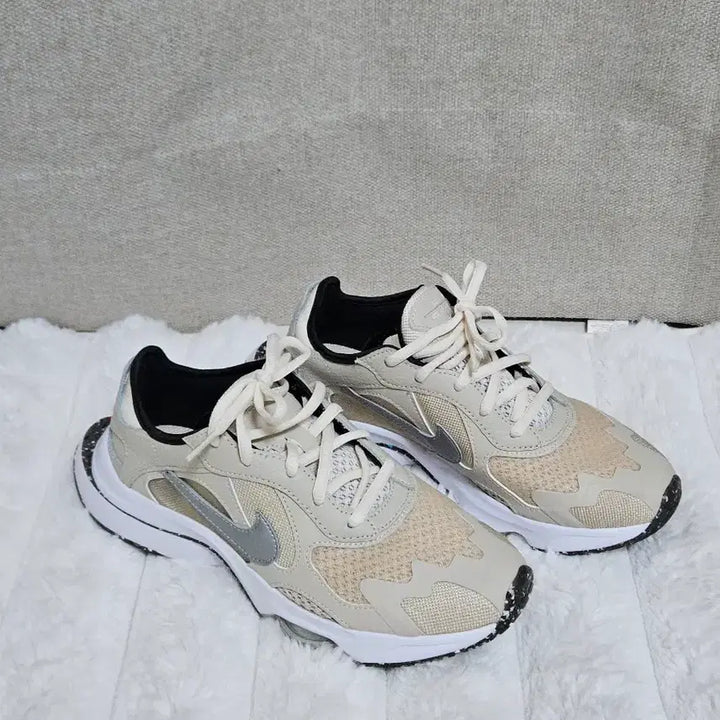 [BUNJANG] Nike Air Zoom Mesh Sneakers / 나이키 에어줌 메쉬 운동화 230(225추천)