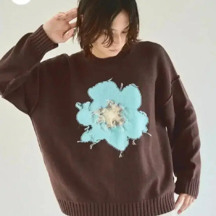 [BUNJANG] Camphor Wood Flower Sweater Knit M Size / camphor wood 플라워 스웨터 m사이즈 니트 하나비 캠퍼우드