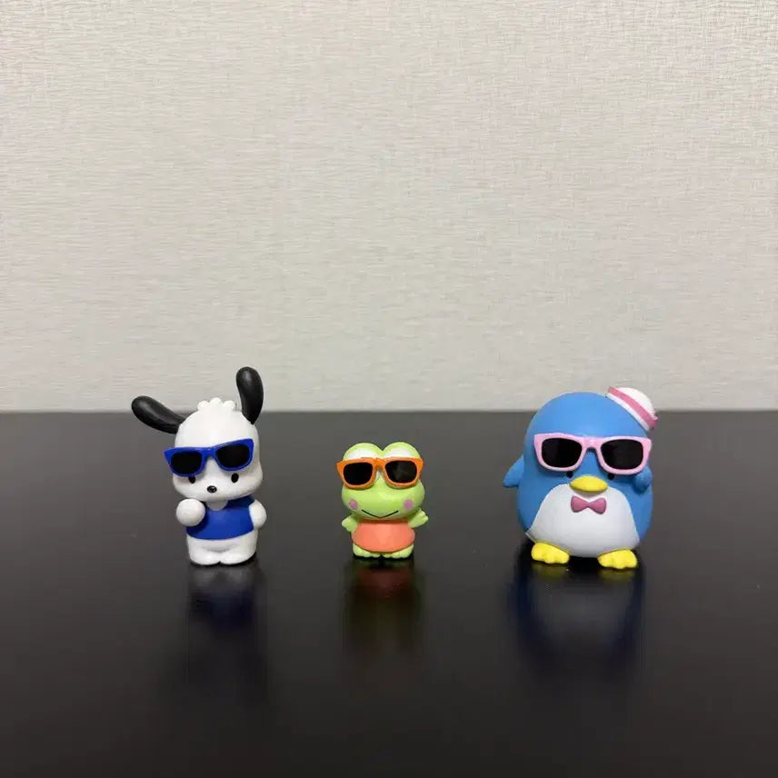 [BUNJANG] Sanrio Characters Sunglasses Figure Set (3 Types) / 선글라스 산리오 캐릭터 피규어 3종 세트