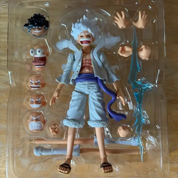 [BUNJANG] S.H.Figuarts One Piece Monkey D. Luffy Gear 5 (Nika) Action Figure (Unsealed) / shf 원피스 니카루피 단순개봉