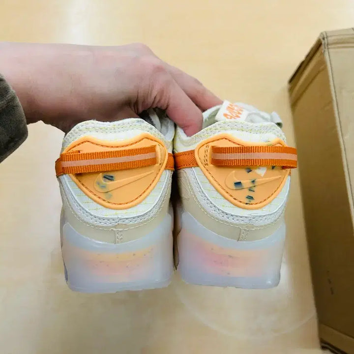 [BUNJANG] Nike Air Max Terrascape 90 Fuel Orange / (새상급 225 나이키 에어맥스 테라스케이프 90 퓨엘 오렌지