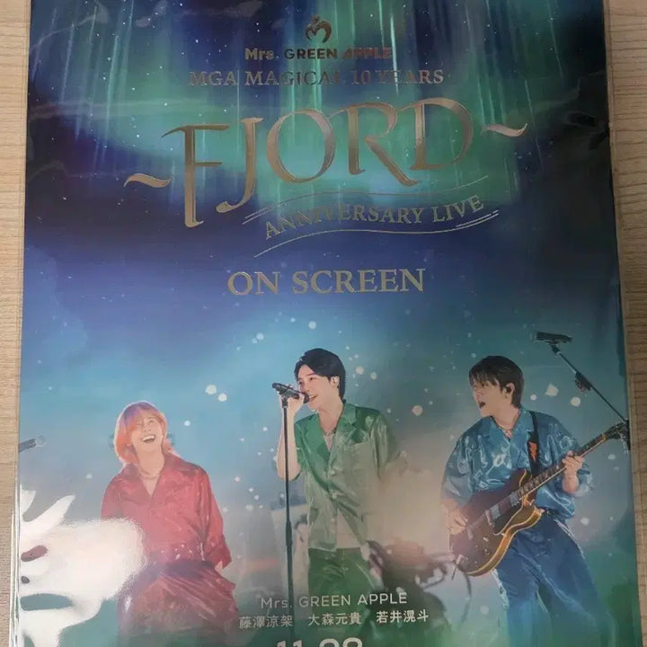 [BUNJANG] Mrs. Green Apple 10th Anniversary Poster / Mrs.green apple 10주년 포스터