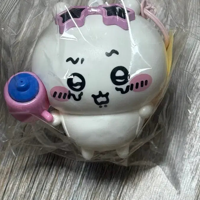 [BUNJANG] Chiikawa Figure with Sunglasses / 치이카와 피규어 선글라스 핑크