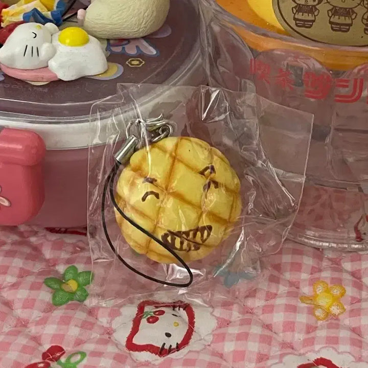 [BUNJANG] Vintage Melon Bread Bakery Strap Charm / 고전 메론빵 베이커리 스트랩 빈티지 갸루 디저트 스위츠 키링 산엑스