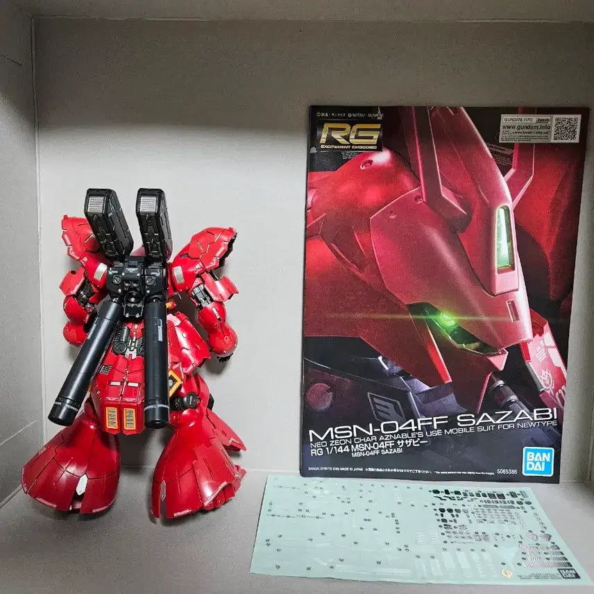 [BUNJANG] RG MSN-04FF Sazabi Fukuoka Limited Edition Assembled Model Kit / RG MSN-04FF 후쿠오카 사자비 [SIDE-F 한정] 조립제품 판매