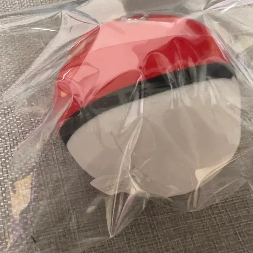 [BUNJANG] Pokemon Ball Keychain / 포켓몬볼 키링