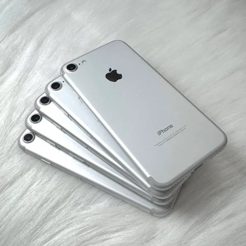 [BUNJANG] Apple iPhone 7 32GB Silver (Grade A, 100% Battery) / [A급/배터리100%] 아이폰7 32GB 실버
