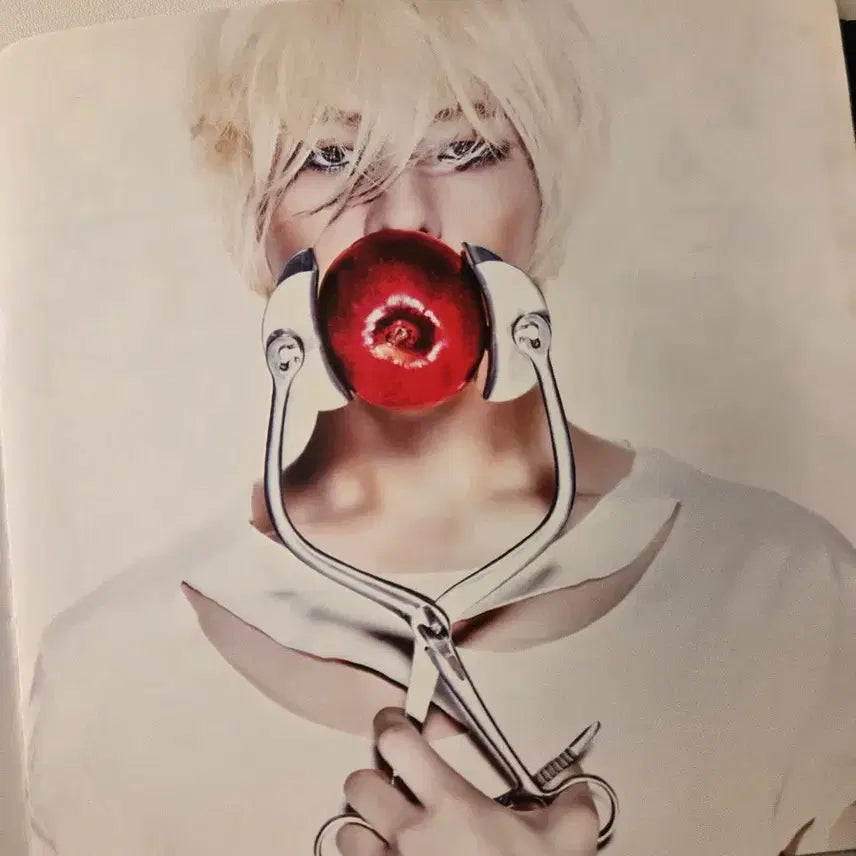 [BUNJANG] G-Dragon Heartbreaker Book-Type Album / 하트브레이커 책장형 앨범