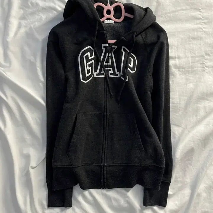 [BUNJANG] Gap Logo Hoodie Zip-up Vintage Charcoal Grey / 갭 로고 후드집업 빈티지 차콜 그레이 다크 블랙 딱붙핏 대장 엣티시