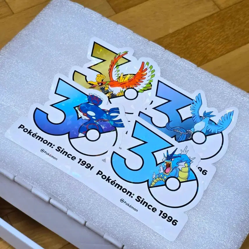 [BUNJANG] Pokemon 30th Anniversary Logo Sticker - Ho-Oh, Articuno, Groudon, Gyarados / 포켓몬 30주년 로고 스티커 칠색조 프리져 가이오가 갸라도스
