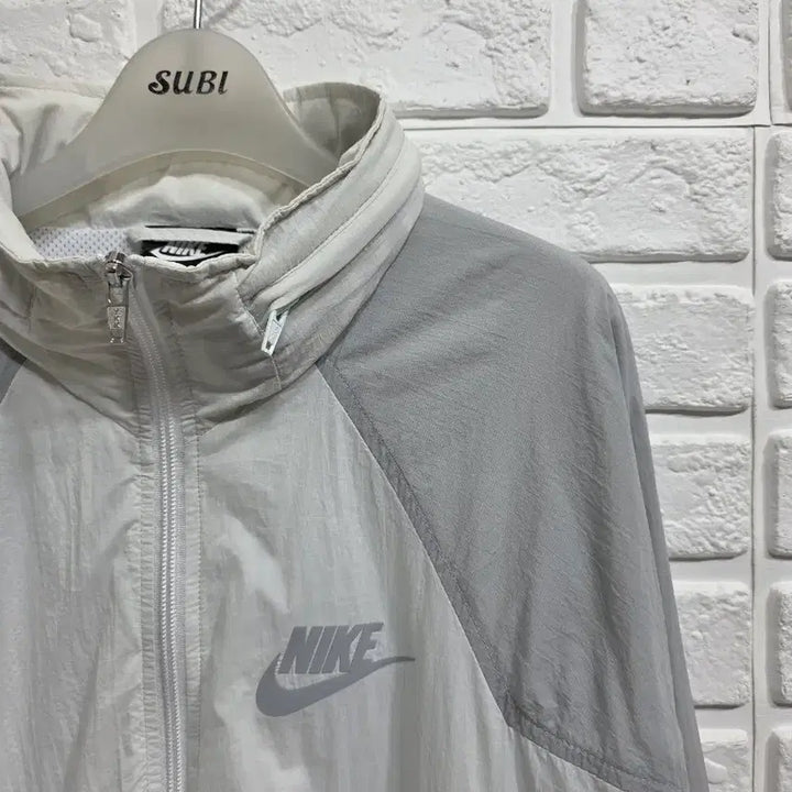[BUNJANG] Nike Windbreaker Jacket Medium / 나이키 바람막이 m