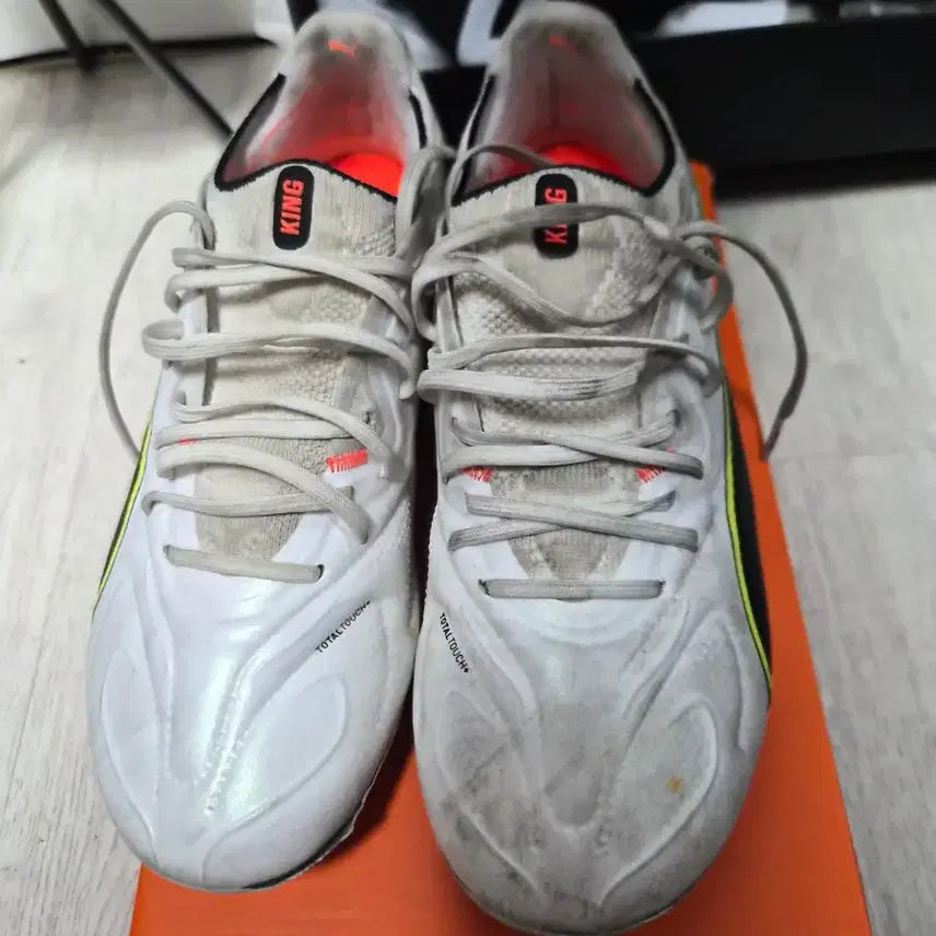 [BUNJANG] Puma King 20 Ultimate MG Soccer Cleats Size 245 / 푸마 킹20 얼티메이트 MG 245