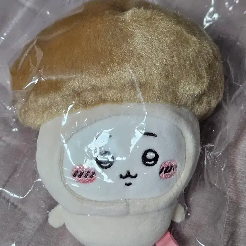 [BUNJANG] Chiikawa Halloween Mushroom Keychain Plush Mascot (Sealed) / 미개봉 치이카와 할로윈 버섯 키링 인형 마스코트 정품