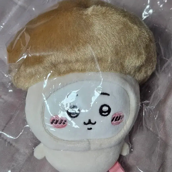 [BUNJANG] Chiikawa Halloween Mushroom Keychain Plush Mascot (Sealed) / 미개봉 치이카와 할로윈 버섯 키링 인형 마스코트 정품